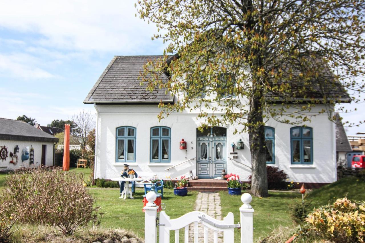 Tessa Im Haus Käpt'n Andresen *